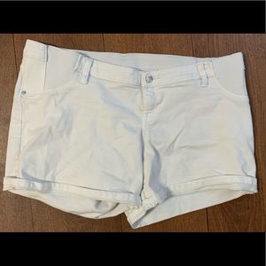 Maternity shorts - large